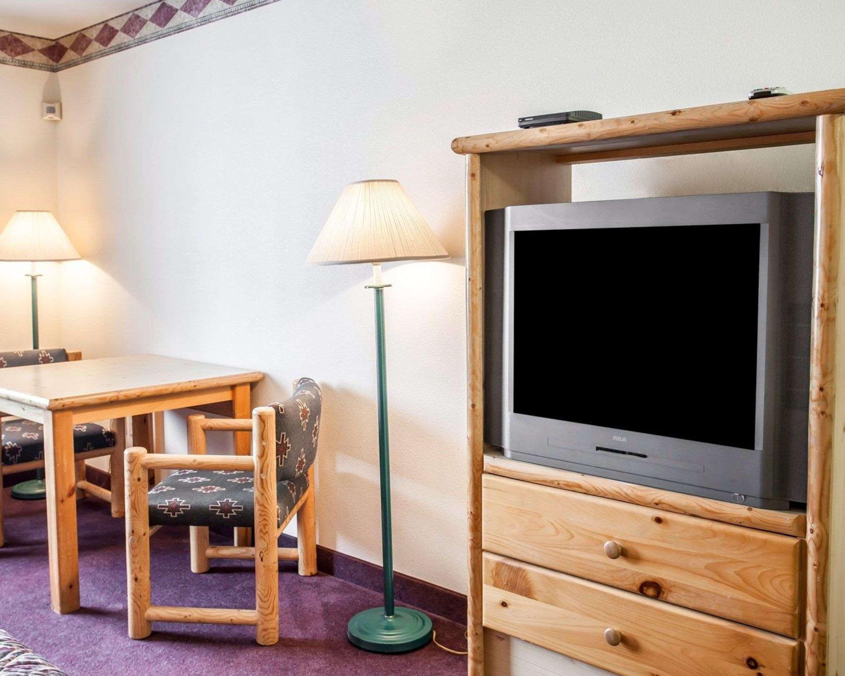 Rodeway Inn & Suites Spokane Valley Bagian luar foto
