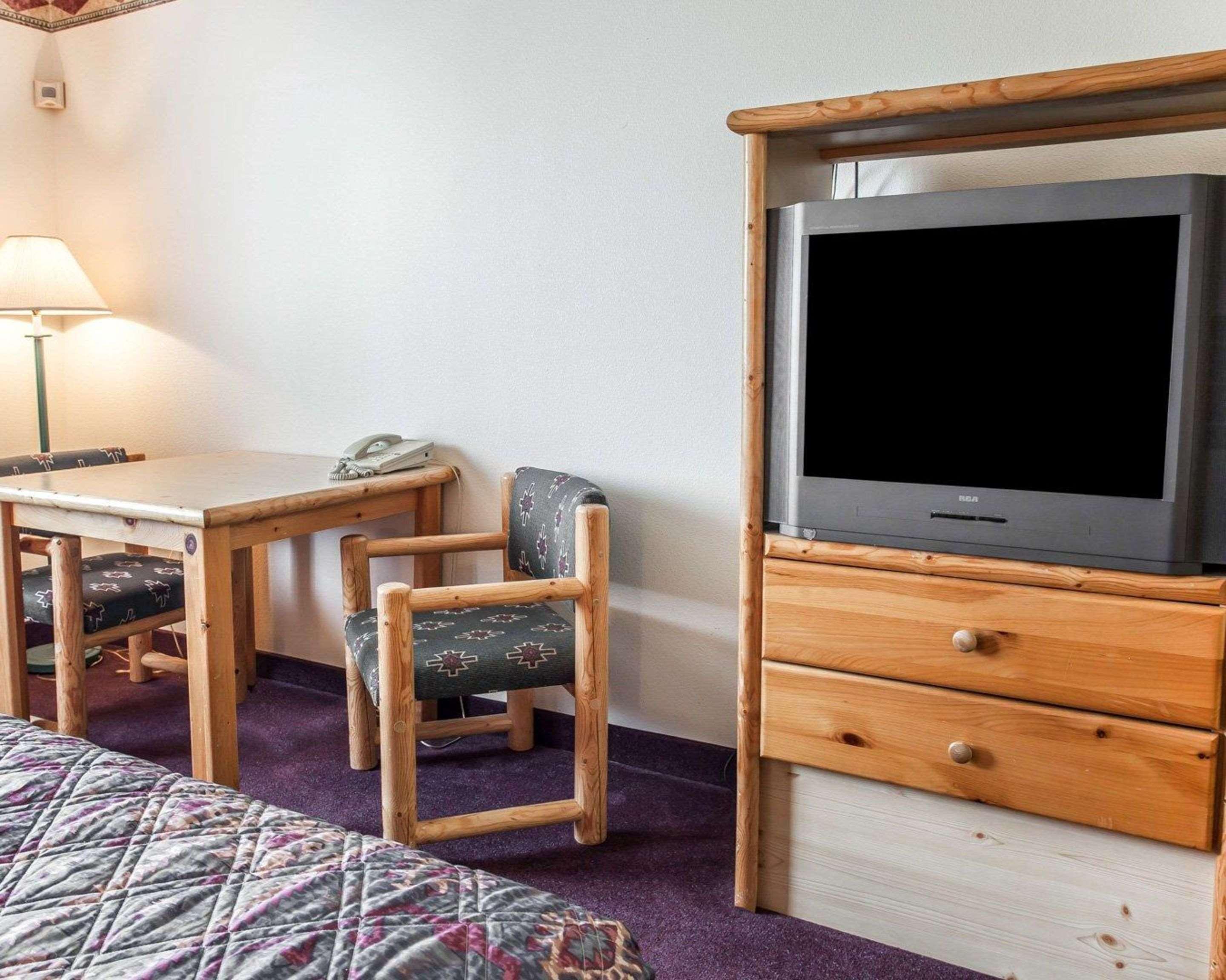 Rodeway Inn & Suites Spokane Valley Bagian luar foto