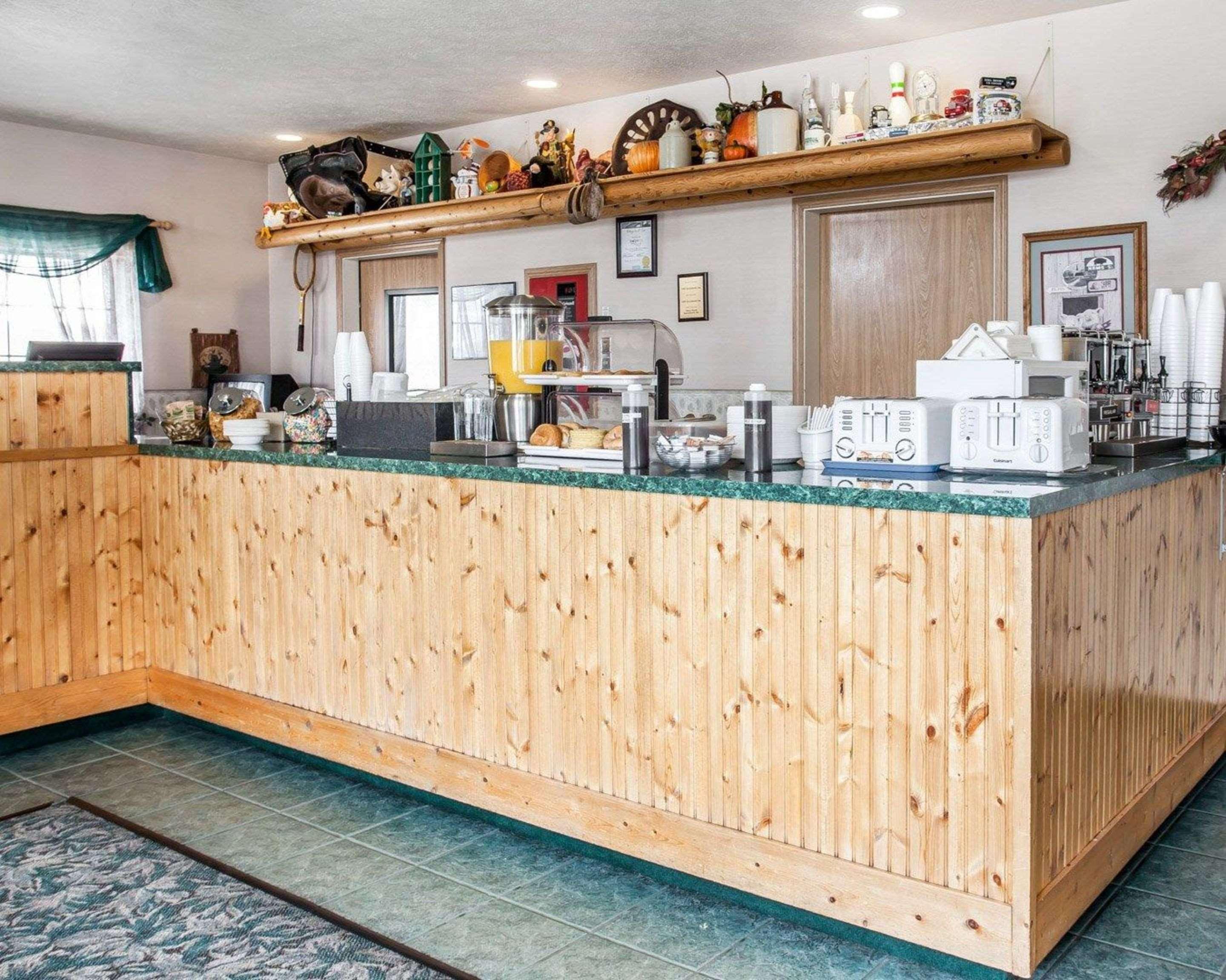 Rodeway Inn & Suites Spokane Valley Bagian luar foto