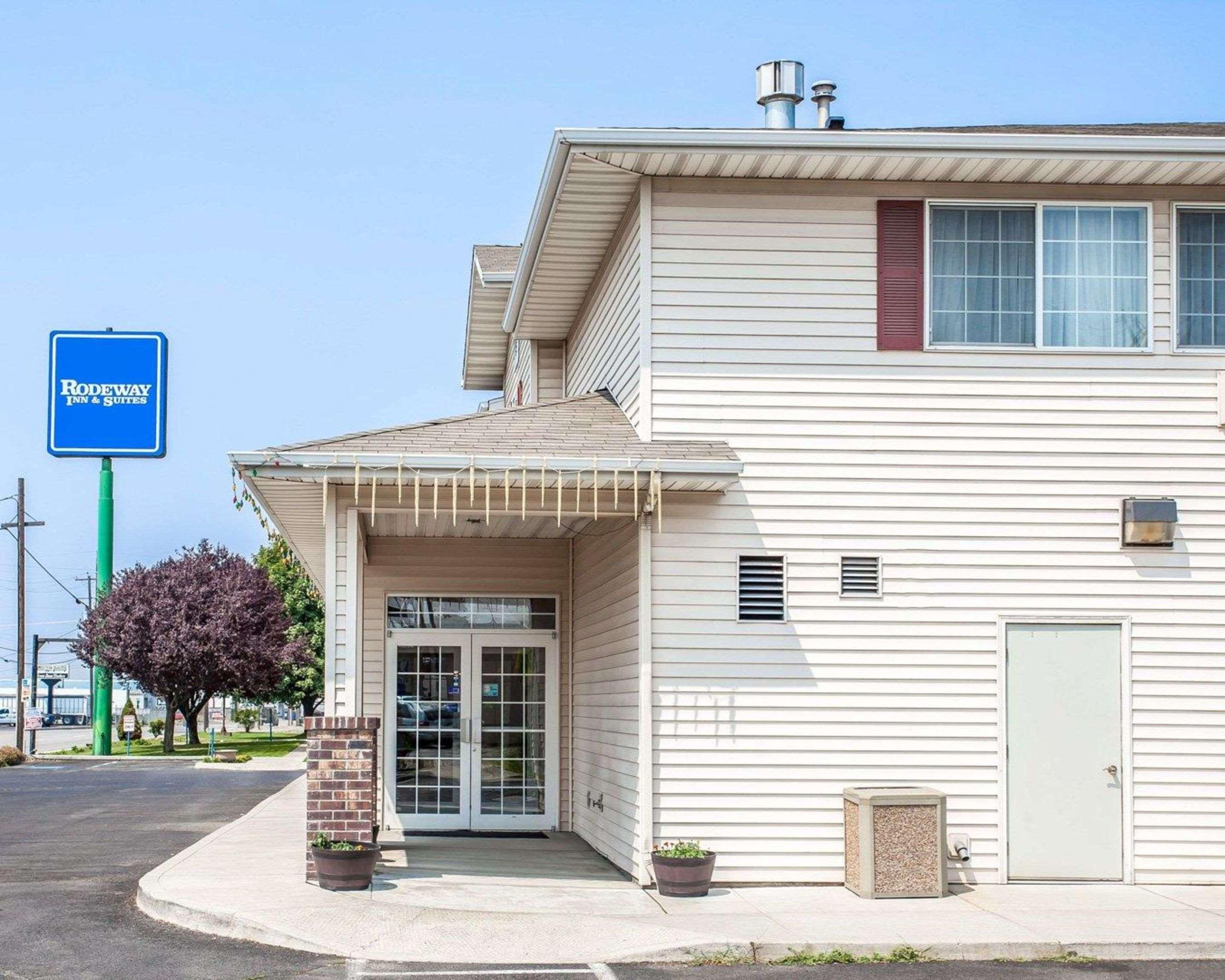 Rodeway Inn & Suites Spokane Valley Bagian luar foto