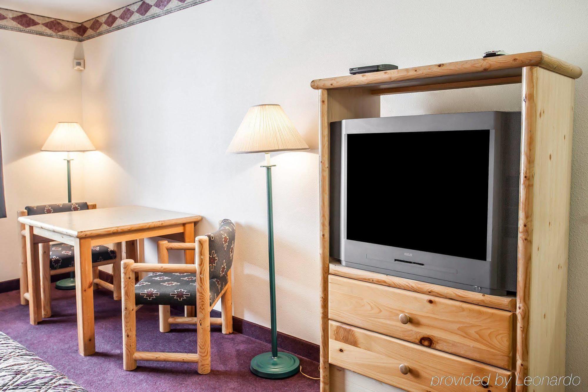 Rodeway Inn & Suites Spokane Valley Bagian luar foto