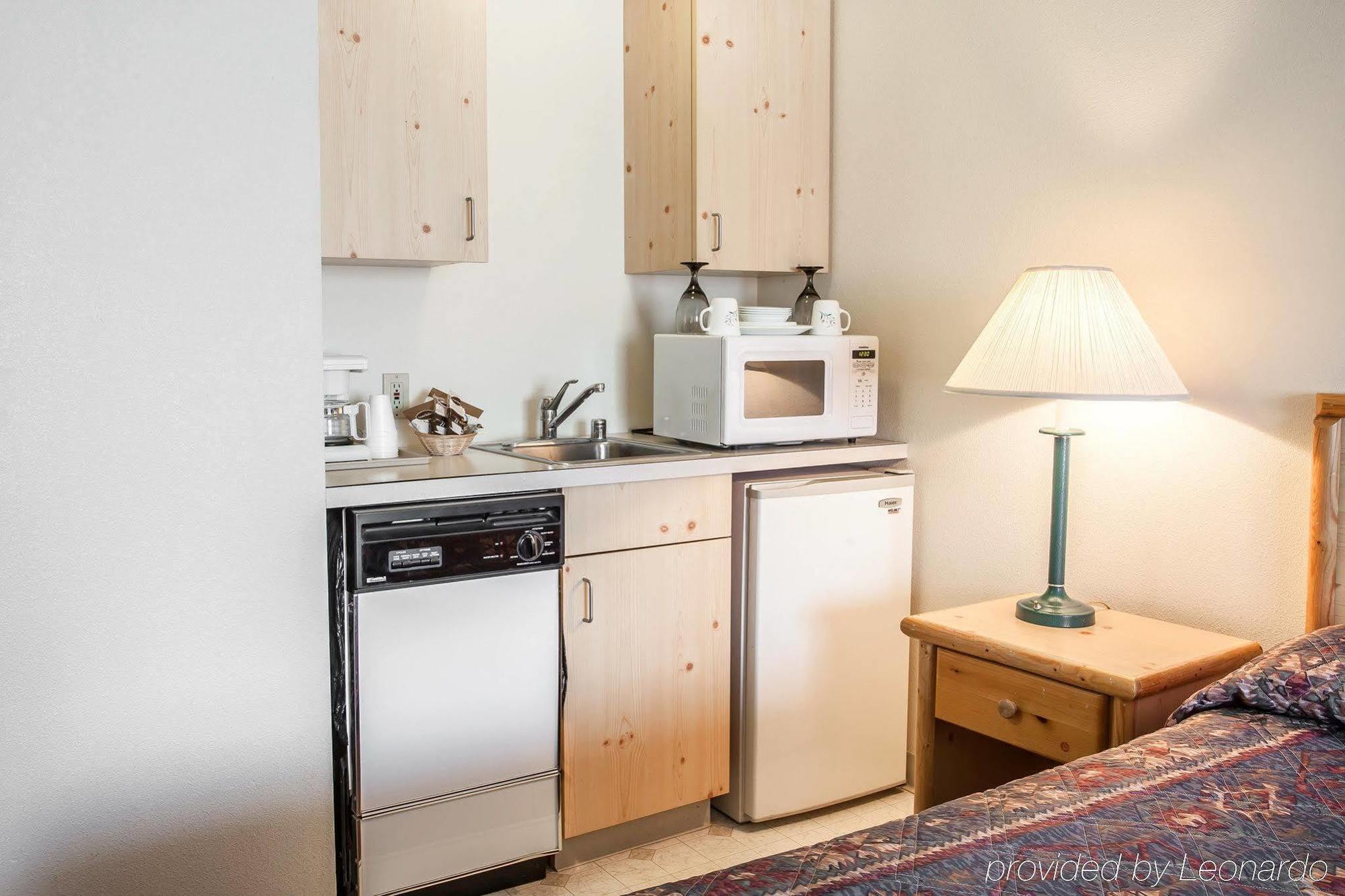 Rodeway Inn & Suites Spokane Valley Bagian luar foto