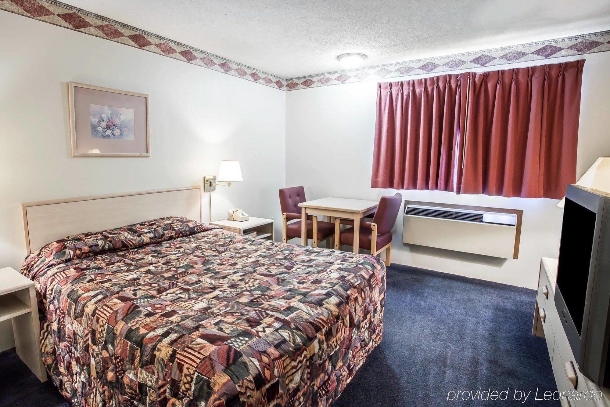 Rodeway Inn & Suites Spokane Valley Bagian luar foto