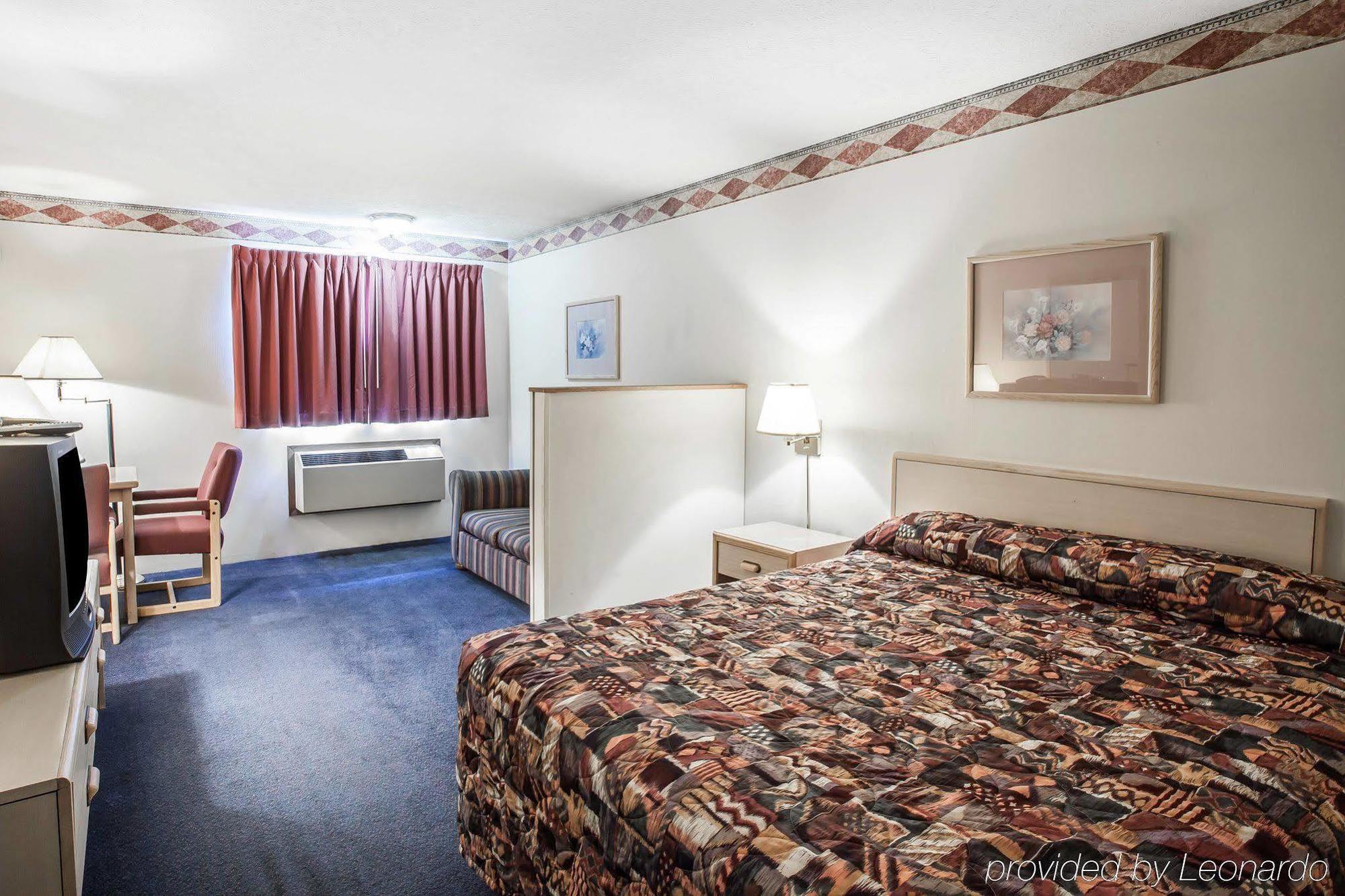 Rodeway Inn & Suites Spokane Valley Bagian luar foto