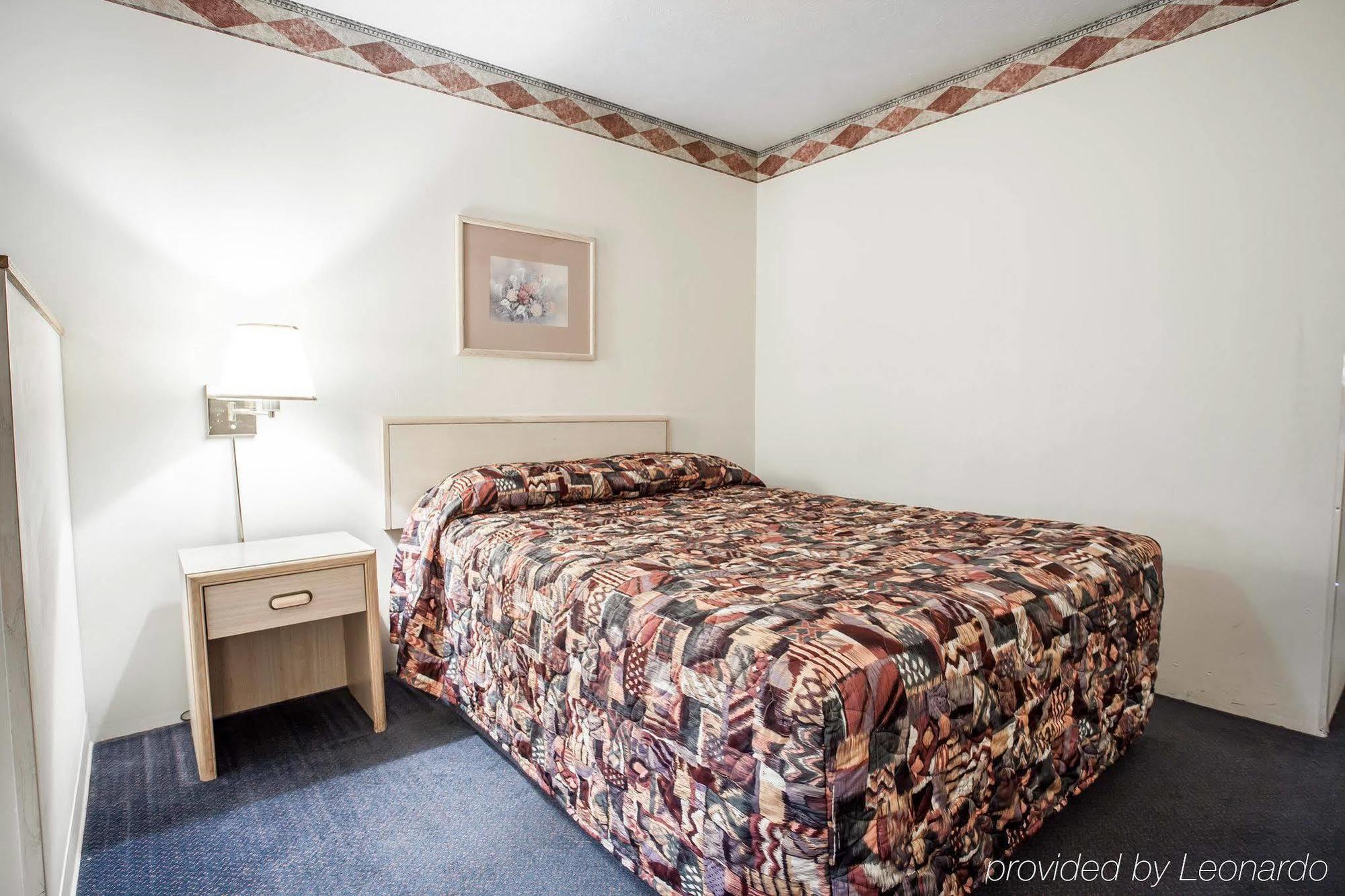 Rodeway Inn & Suites Spokane Valley Bagian luar foto